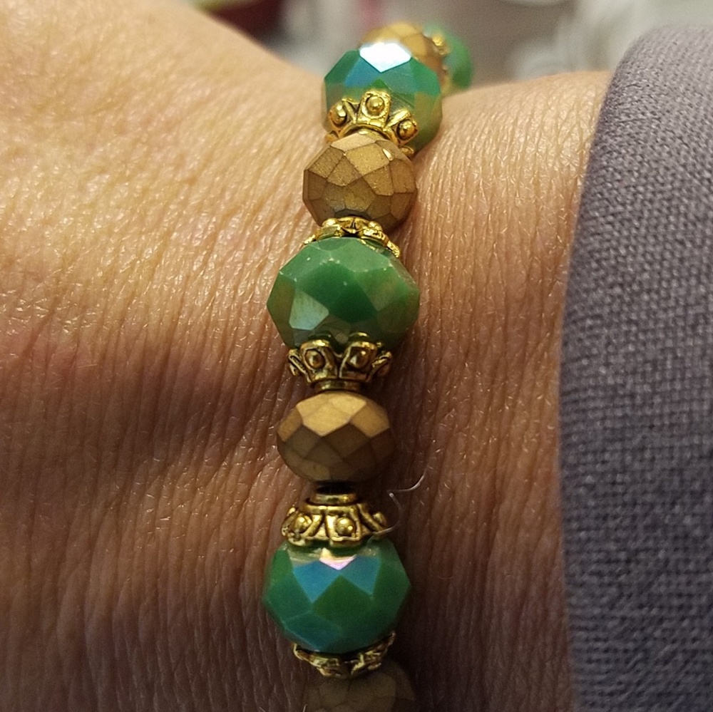 Cosmetic jewelry - Picture 2 of 3